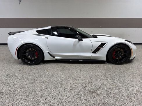 Used 2017 Chevrolet Corvette Grand Sport RWD image 30