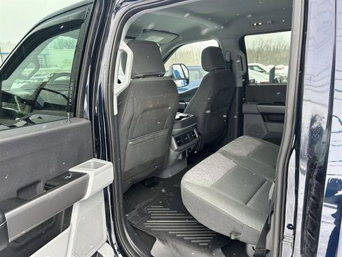Used 2024 Ford F250 XLT w/ Snow Plow Prep Package image 32