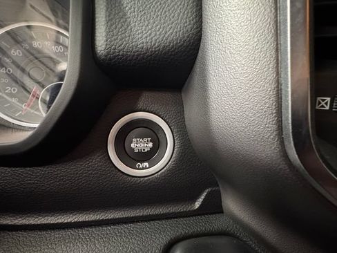 Used 2019 RAM 1500 Big Horn AWD/4WD image 20