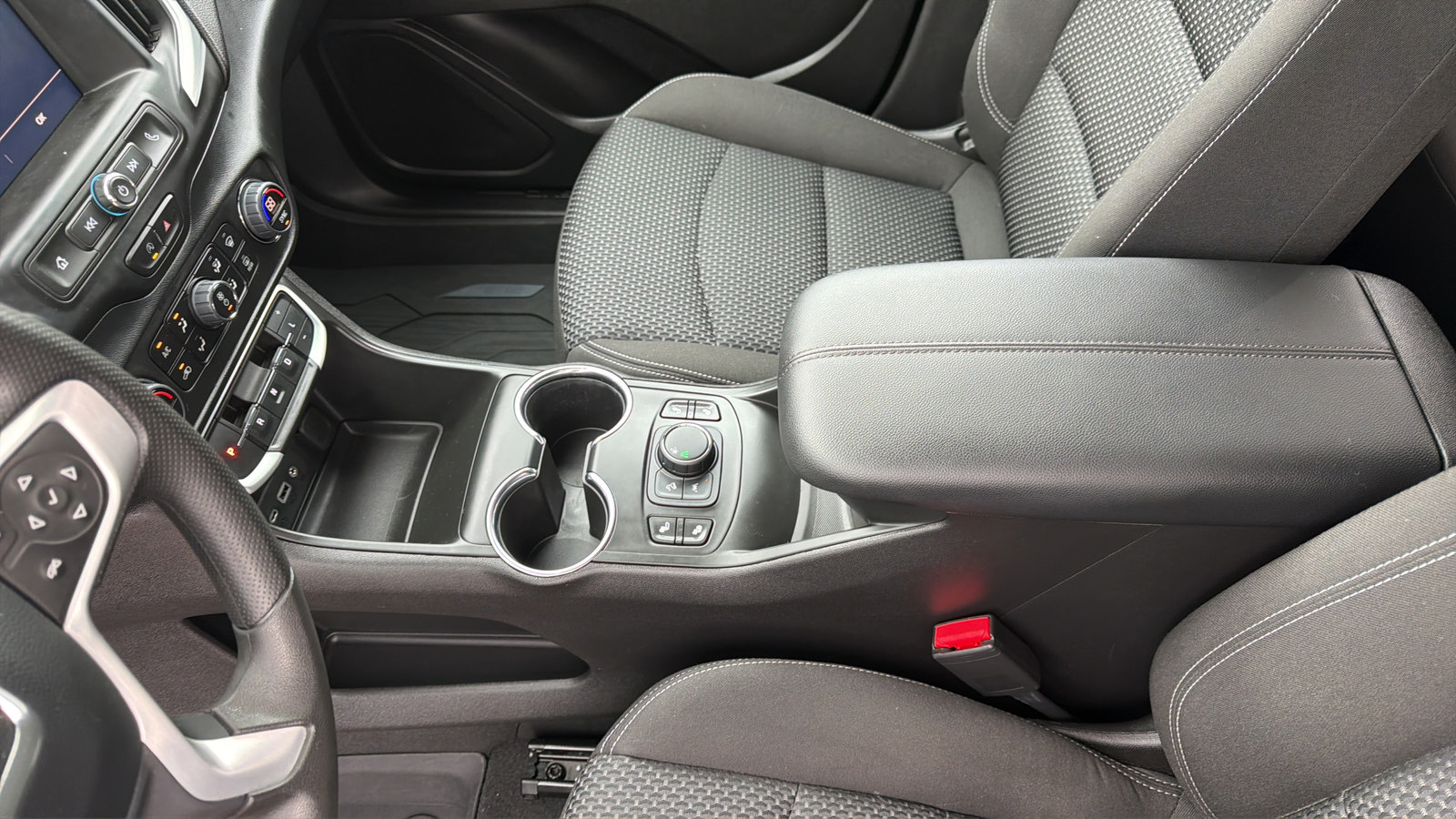 Used 2023 GMC Terrain SLE w/ Driver Convenience Package FWD image 21