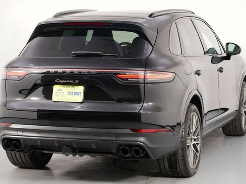 Used 2023 Porsche Cayenne S Platinum image 53