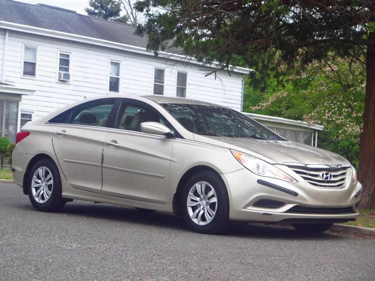 Used 2011 Hyundai Sonata GLS FWD image 6