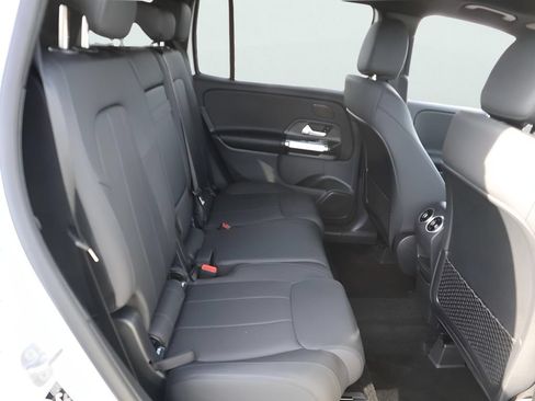 Certified 2026 Mercedes-Benz GLB 250 4MATIC image 21
