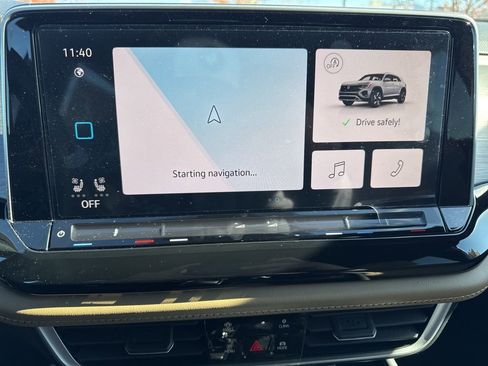 New 2026 Volkswagen Atlas Cross Sport SE image 27