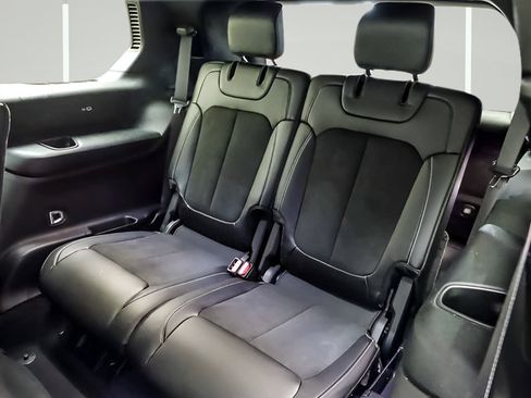Used 2023 Jeep Grand Cherokee L Laredo AWD/4WD image 13