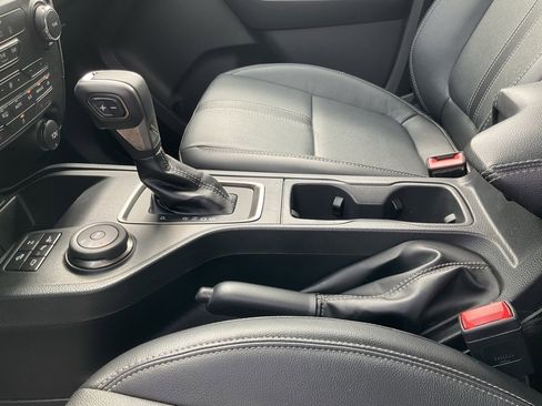 Used 2022 Ford Ranger Lariat w/ Equipment Group 501A High image 16