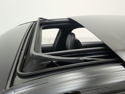 Used 2022 Mercedes-Benz C 300 Sedan image 15