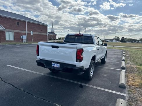 Used 2023 Chevrolet Colorado W/T w/ WT Convenience Package II image 5