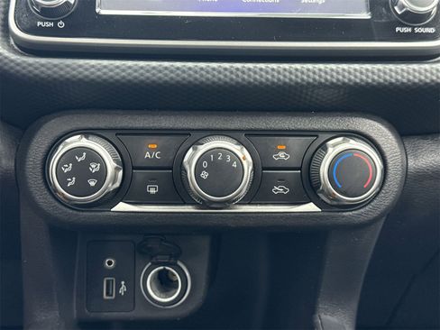 Used 2021 Nissan Kicks S image 26