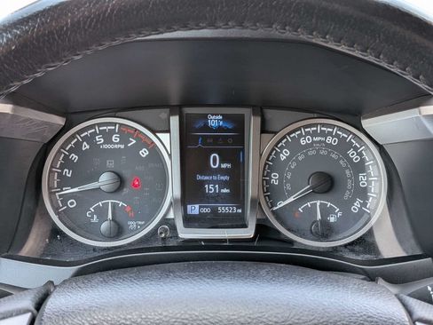 Used 2023 Toyota Tacoma SR5 AWD/4WD image 38