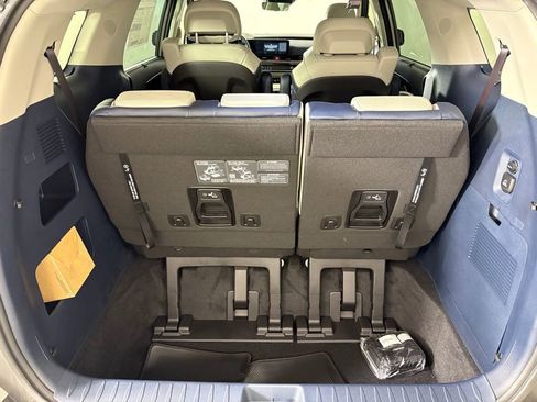 New 2026 Kia Carnival SX Prestige image 40