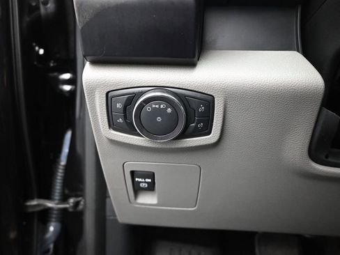 Used 2019 Ford F150 XL w/ Equipment Group 101A Mid RWD image 12