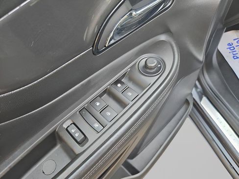 Used 2017 Buick Encore Preferred image 28