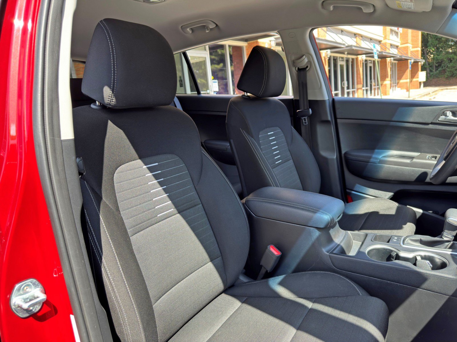 Used 2022 Kia Sportage LX w/ LX FWD Value Edition Package image 30