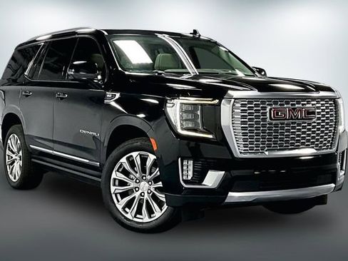 Used 2021 GMC Yukon Denali w/ Denali Premium Package AWD/4WD image 1