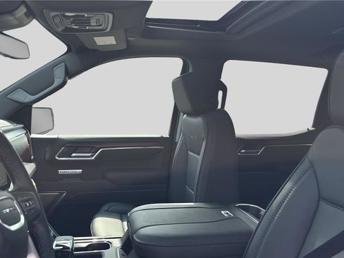 New 2026 GMC Sierra 1500 Denali AWD/4WD image 17