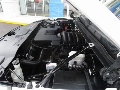 Used 2018 GMC Yukon XL SLT image 11