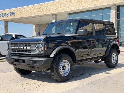 New 2026 Ford Bronco 4-Door image 7