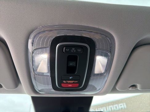 New 2026 Hyundai Kona Limited FWD image 32
