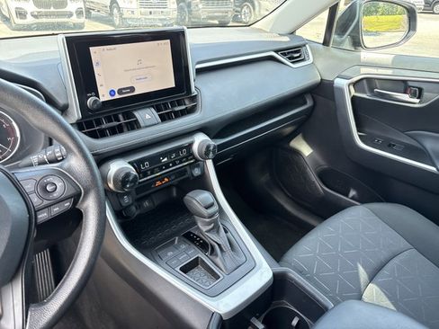 Used 2025 Toyota RAV4 XLE FWD image 14