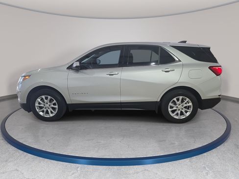 Used 2018 Chevrolet Equinox LT FWD image 9