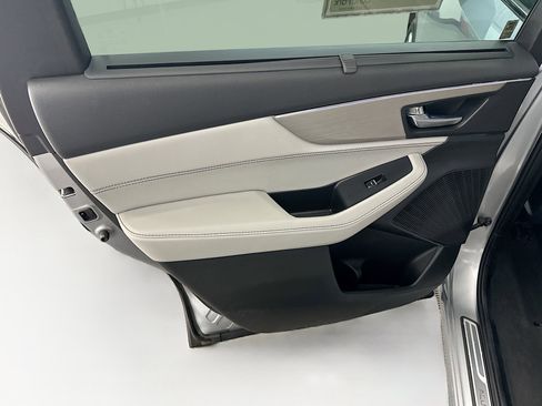 Used 2023 Acura MDX SH-AWD w/ Advance Package image 26