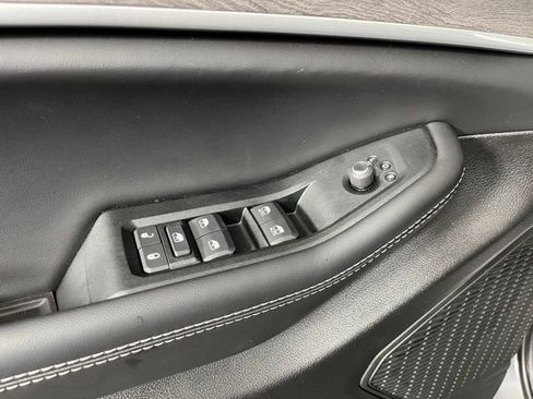 Used 2026 Jeep Grand Cherokee Altitude image 16