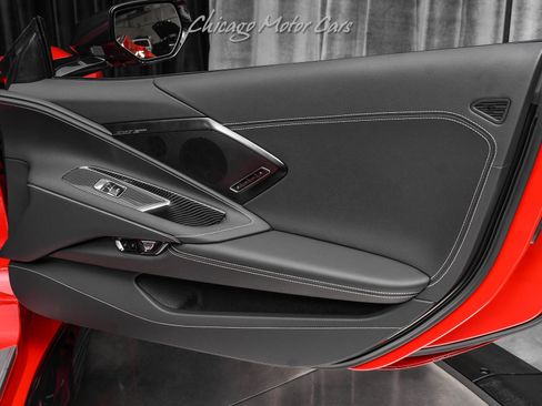 Used 2024 Chevrolet Corvette Z06 w/ Z07 Performance Package RWD image 27