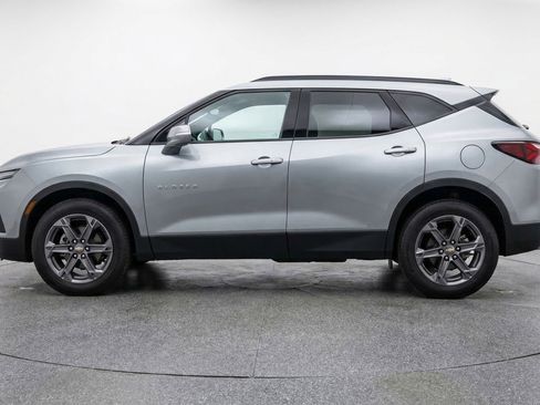 Used 2025 Chevrolet Blazer LT image 5