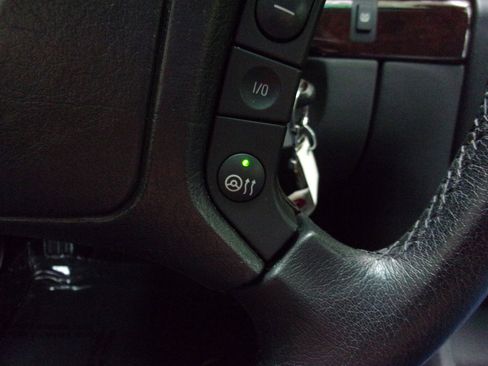 Used 2001 BMW 740iL image 23