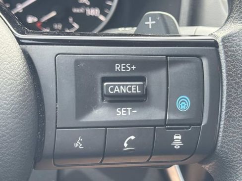 Used 2021 Nissan Rogue SV FWD image 27