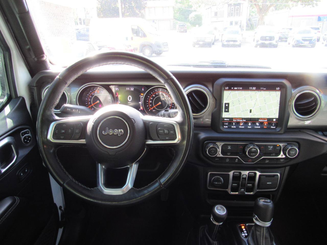 Used 2019 Jeep Wrangler Unlimited Sahara w/ Uconnect 4C Nav & Sound Group AWD/4WD image 6