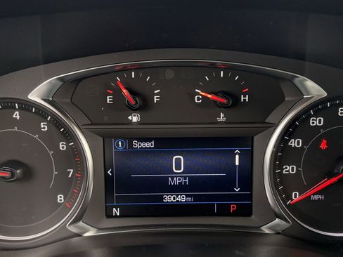 Used 2023 GMC Acadia SLE w/ Driver Convenience Package image 15