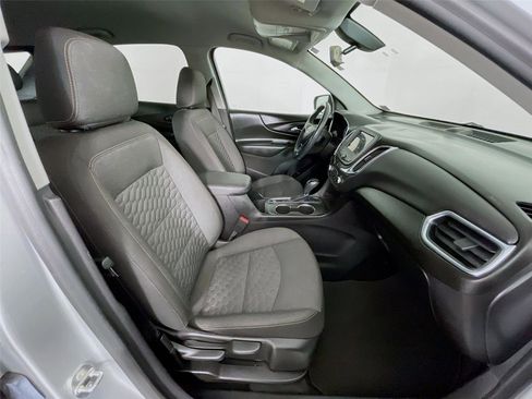 Used 2019 Chevrolet Equinox LT image 31