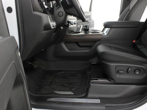 New 2026 GMC Sierra 1500 SLT w/ SLT Premium Plus Package AWD/4WD image 18