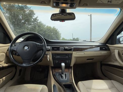 Used 2006 BMW 325i Sedan RWD image 12