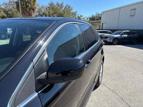 Used 2024 Ford Edge SEL image 12