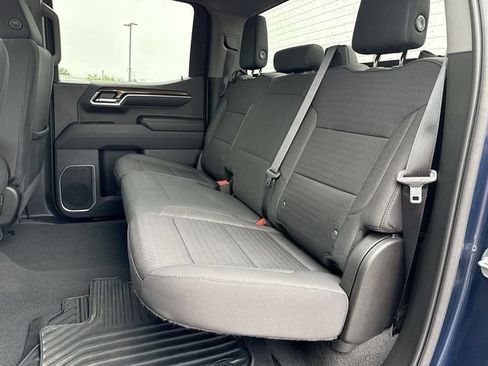 Used 2022 Chevrolet Silverado 1500 LT AWD/4WD image 23