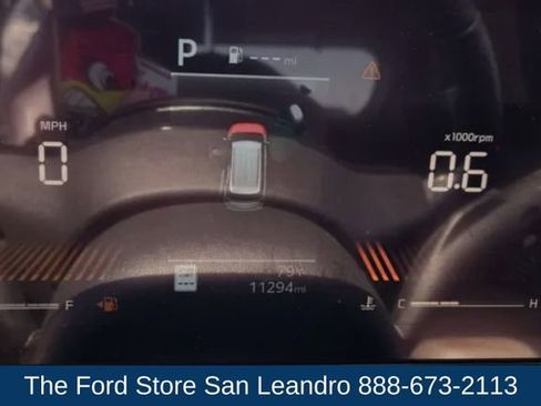 Used 2025 Kia Carnival FWD image 18