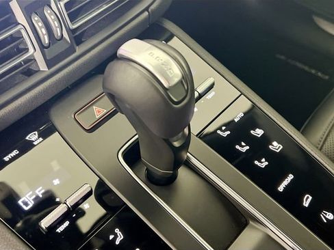 Used 2023 Porsche Macan S AWD/4WD image 17