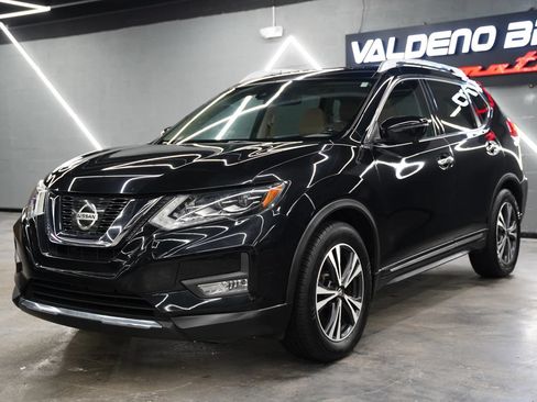 Used 2017 Nissan Rogue SL w/ SL Premium Package FWD image 7