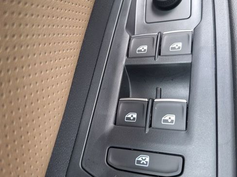 New 2026 Volkswagen Atlas Cross Sport SE image 20