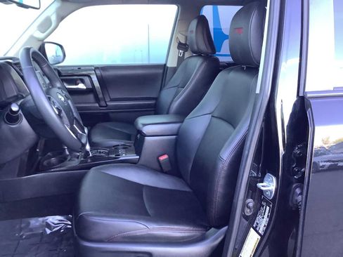 Used 2021 Toyota 4Runner TRD Off-Road Premium w/ Moonroof Package AWD/4WD image 11