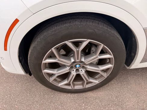 Used 2020 BMW X7 xDrive40i w/ Premium Package AWD/4WD image 29