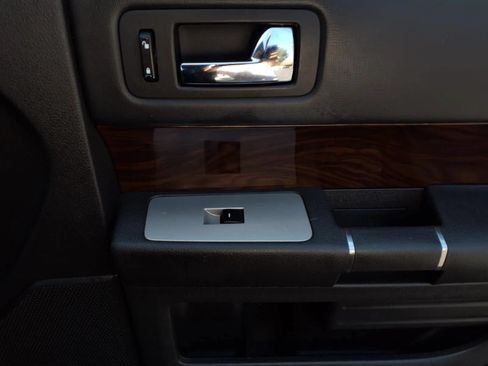 Used 2012 Ford Flex SEL w/ Equipment Group Order Code FWD image 23