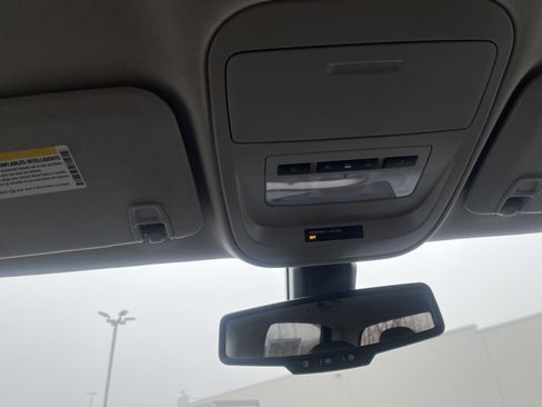 Used 2016 Chevrolet Colorado Z71 image 32