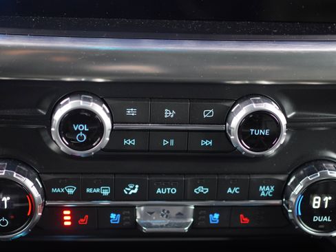 Used 2021 Ford F150 Lariat w/ Equipment Group 501A Mid image 55