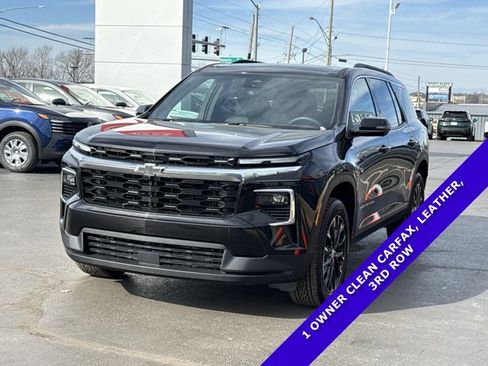 Used 2025 Chevrolet Traverse LT w/ Sun and Wheel Package image 15