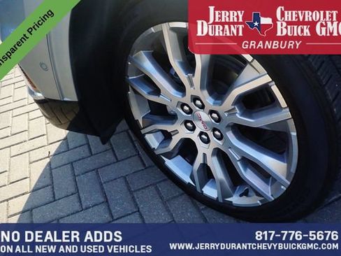 Used 2025 GMC Acadia Denali w/ Super Cruise Package AWD/4WD image 9