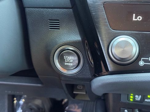 Used 2022 Lexus ES 350 Ultra Luxury w/ Accessory Package 2 image 27